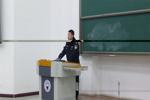 我院成功舉辦校園貸安全知識教育講座 我院成功舉辦校園貸安全知識教育講座