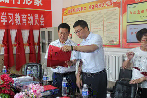 校黨委副書記劉潤祥一行慰問我院赴五台縣實踐隊伍 校黨委副書記劉潤祥一行慰問我院赴五台縣實踐隊伍